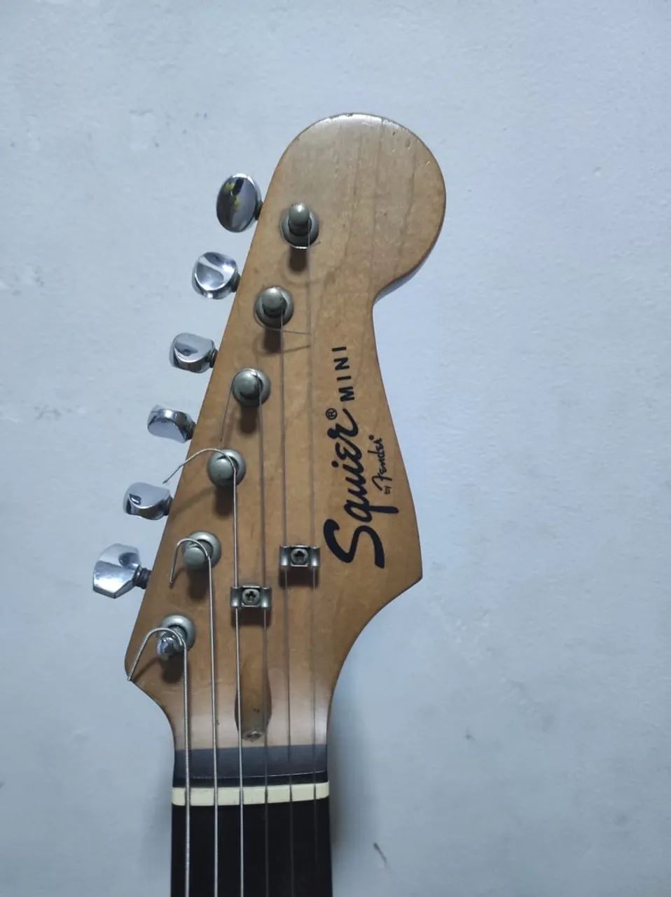 Guitarra Squier By Fender Mini Made in Indonésia  - Foto 4
