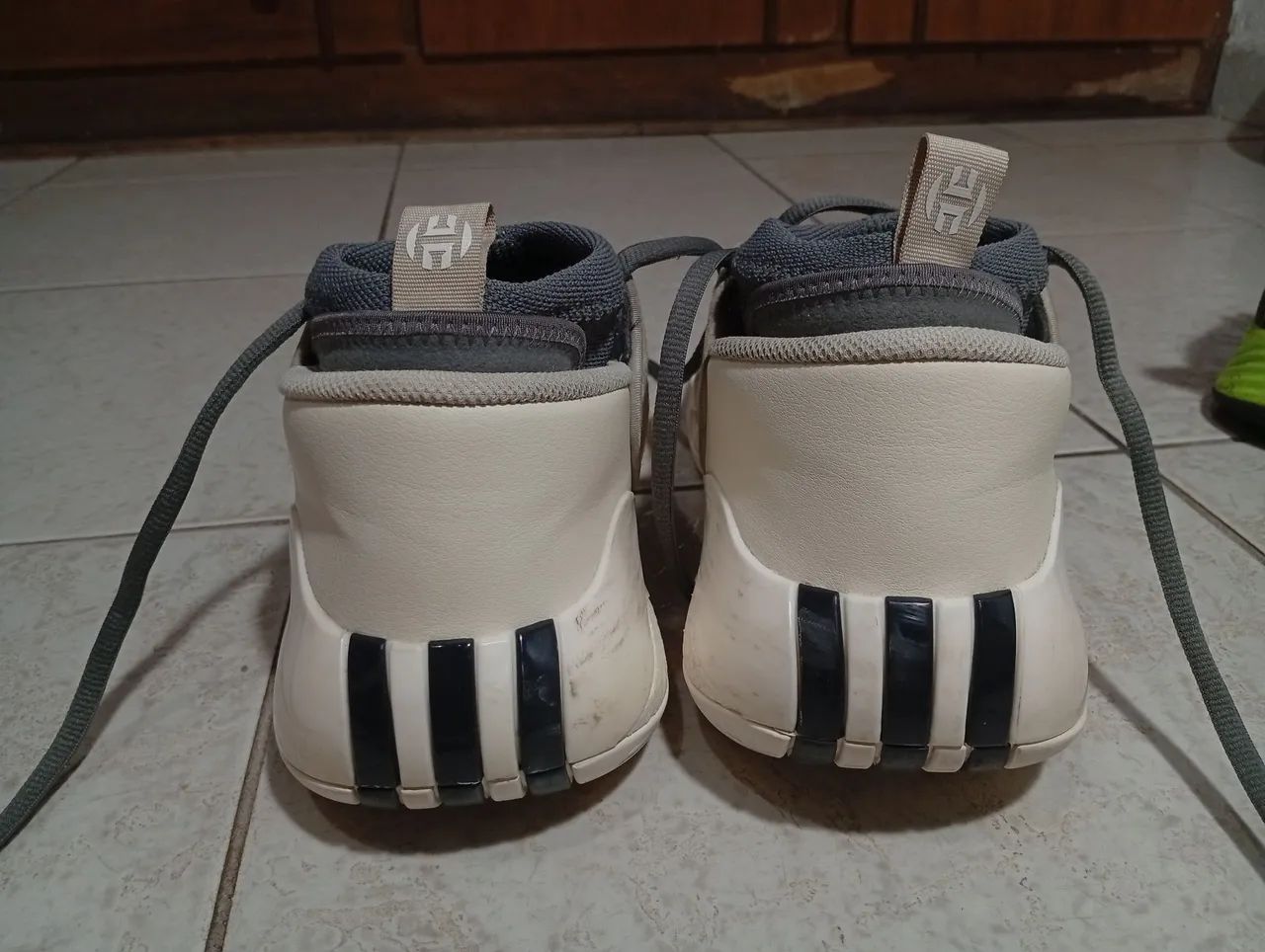 Tênis de basquete Adidas Harden Vol 7 - Harden 7 - Tam. 42 - Foto 2