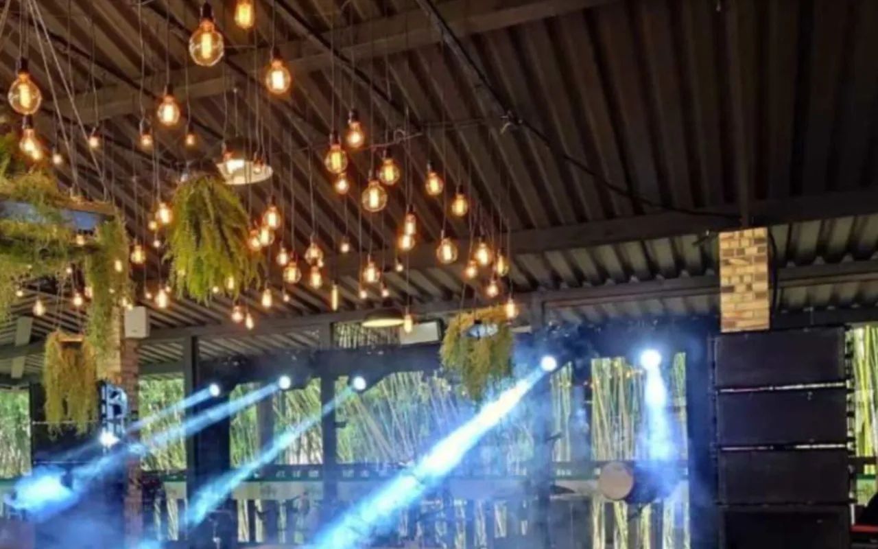 Pista de dança, som e iluminação. - Foto 3