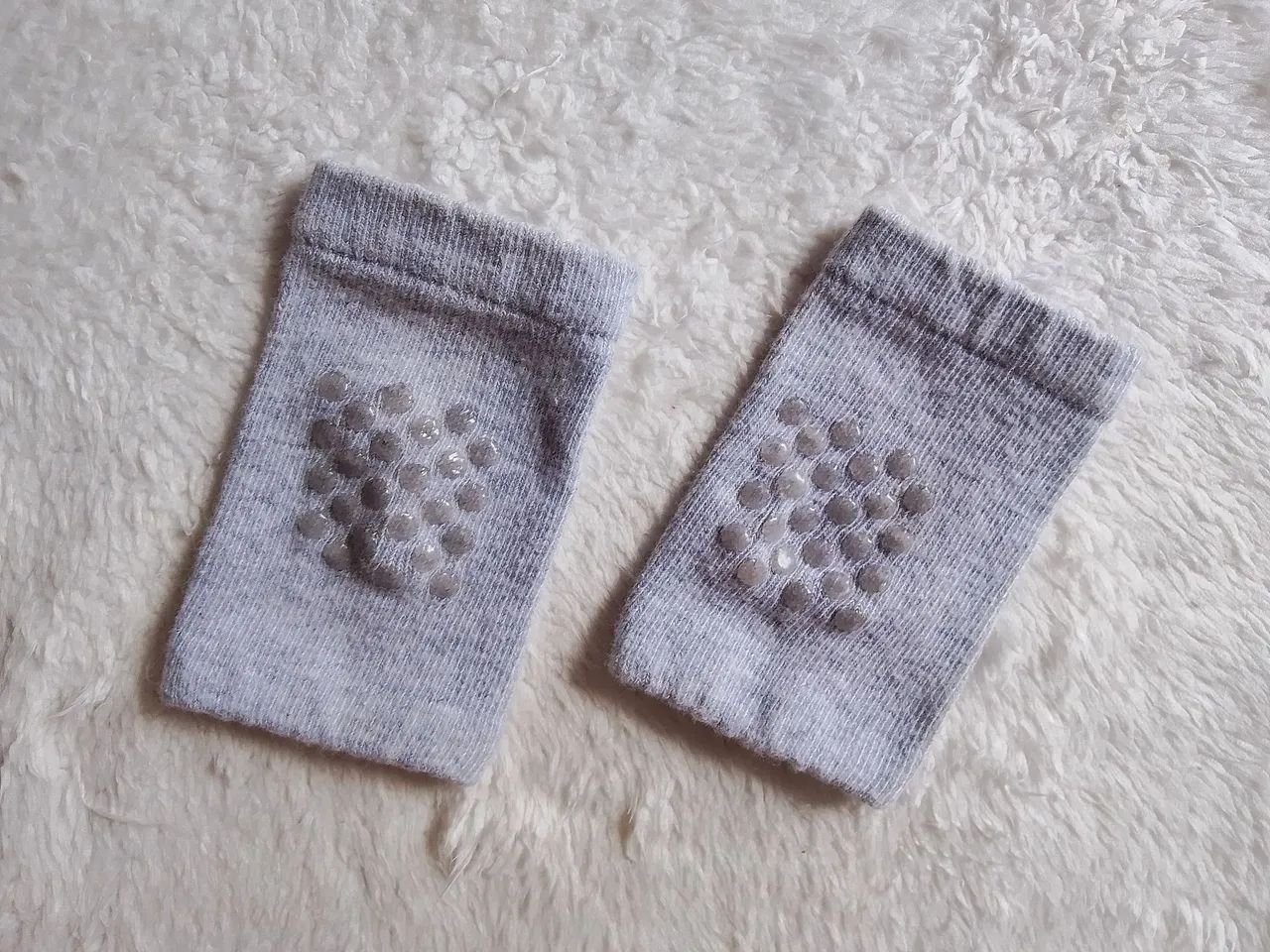 Pares de Meias Bebê - RN ao 6 meses - Foto 4