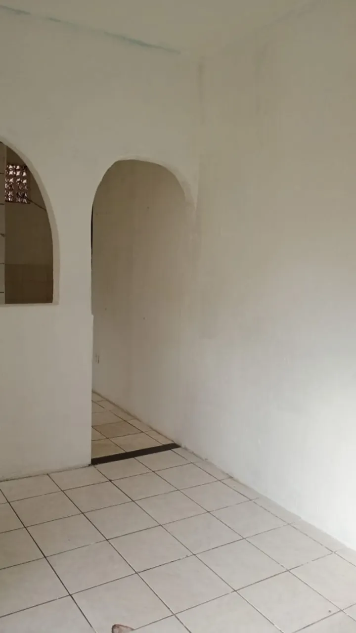 Aluga-se Casa