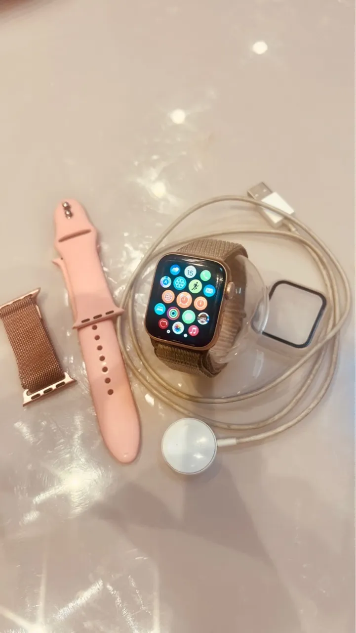 Apple Watch Series 5 Rose Gold 38mm + Acessórios