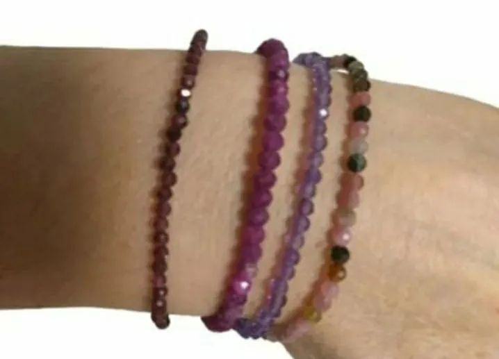 PULSEIRAS (QUATRO UNIDADES), EM PRATA, COM DIVERSAS PEDRAS NATURAIS. . - Foto 4