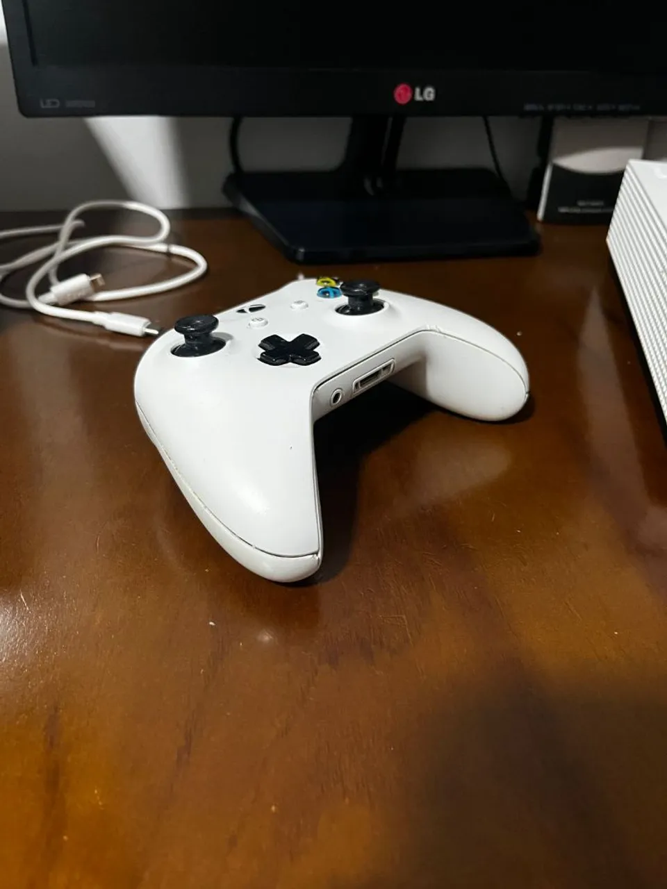 Xbox one s bem conservado
