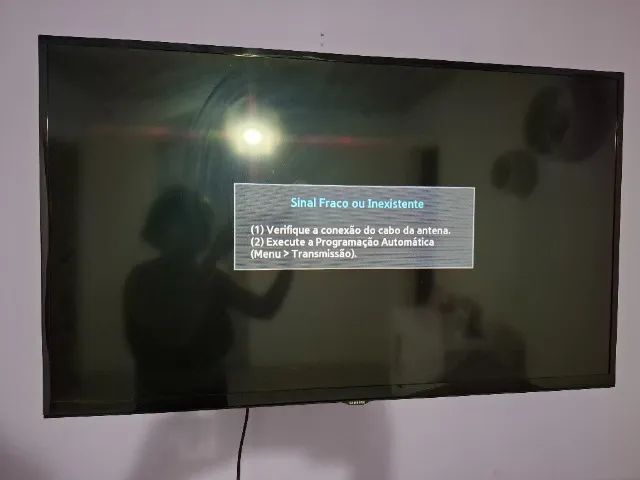 TV LED 42 polegadas, Obs; Não é smart.