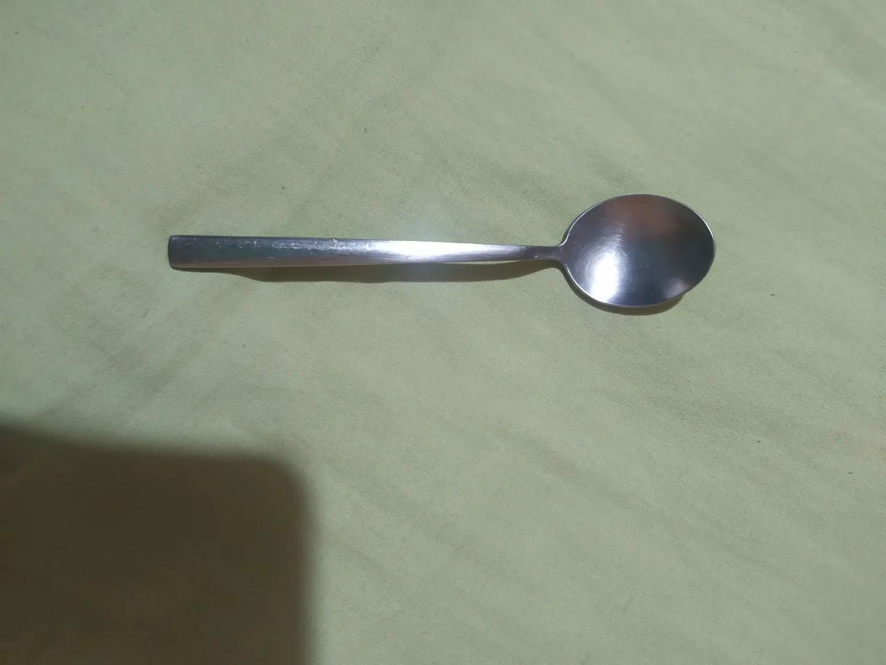 Colher pequena importada 