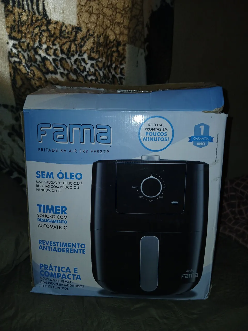 Fritadeira Air Fry Fama FFR27P - Sem Óleo e Compacta