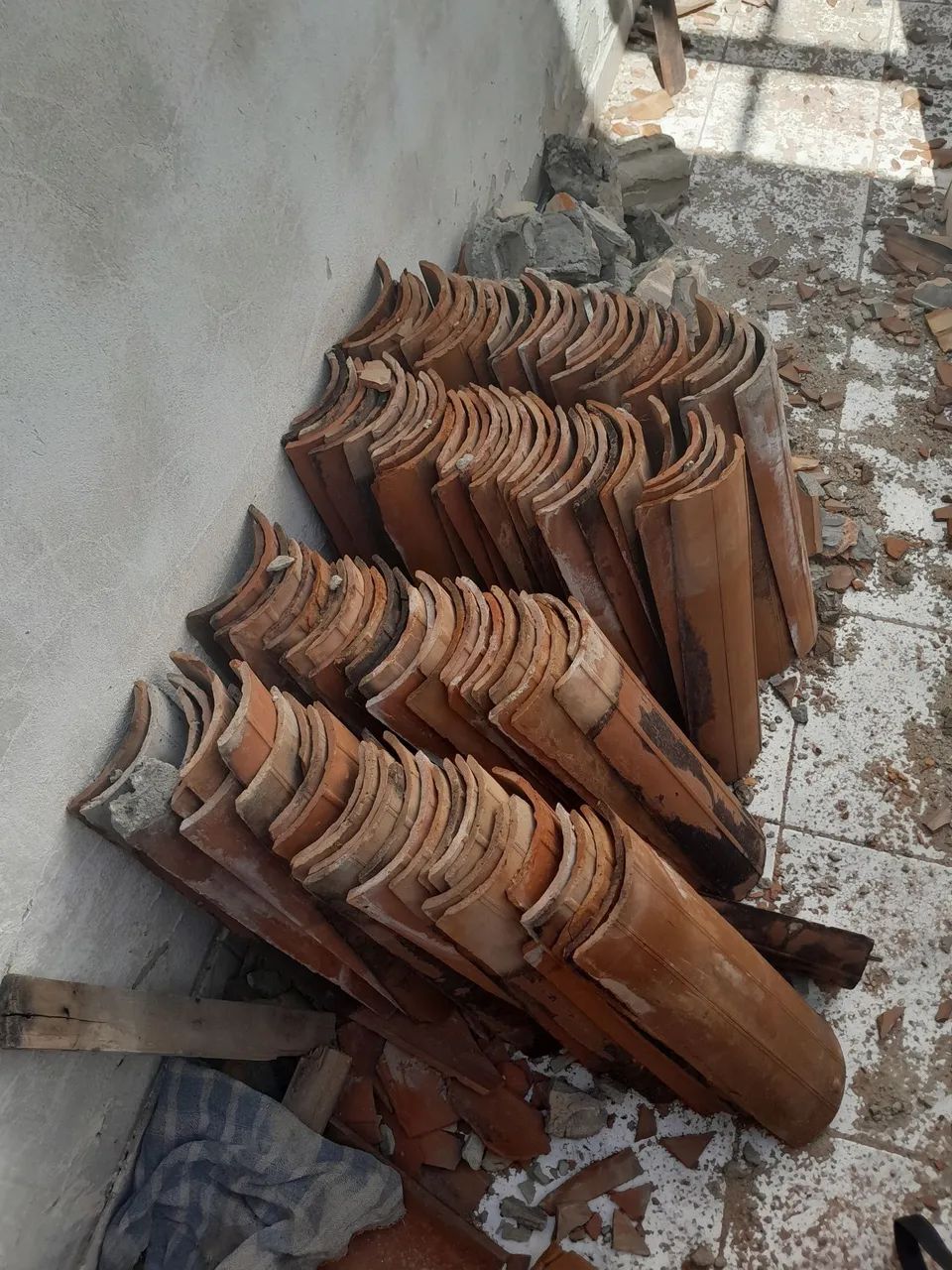 Telhas de barro antigas - Foto 4