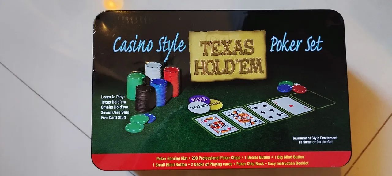 Complete Poker Set421229754980782080
