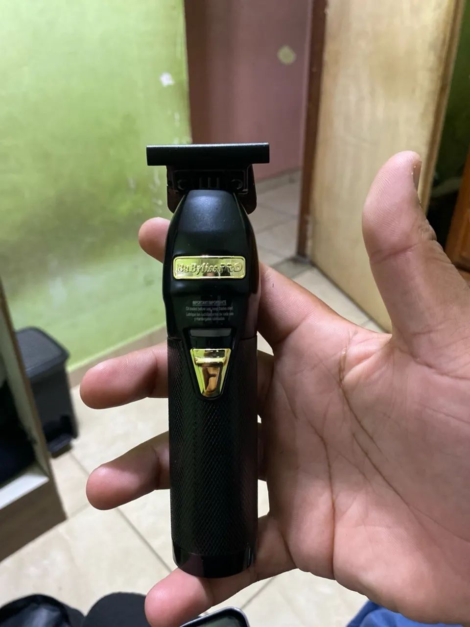 Máquina de cortar cabelo profissional Babyliss Pro BlackFX - Foto 3