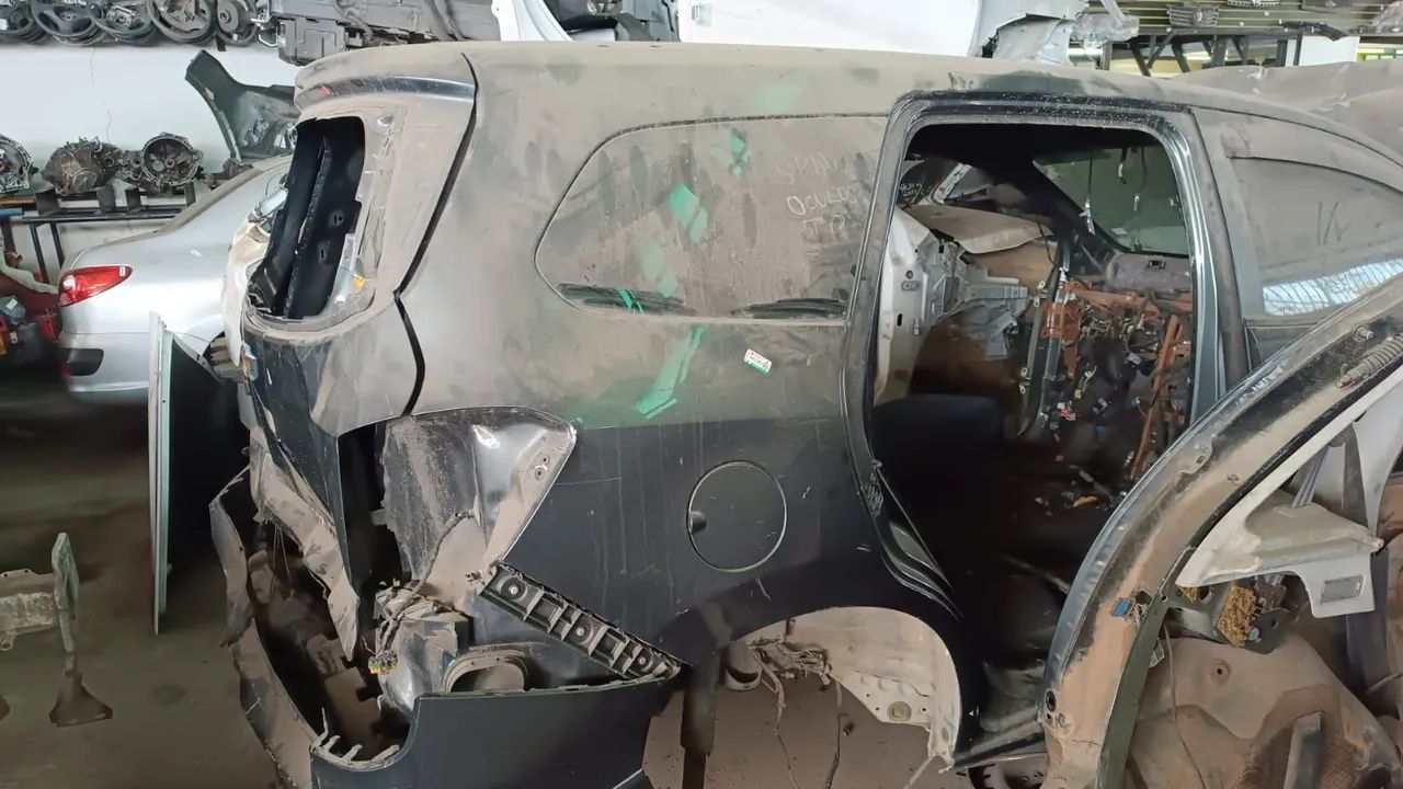 Lateral traseira direita da spin 2015 LT  - Foto 2