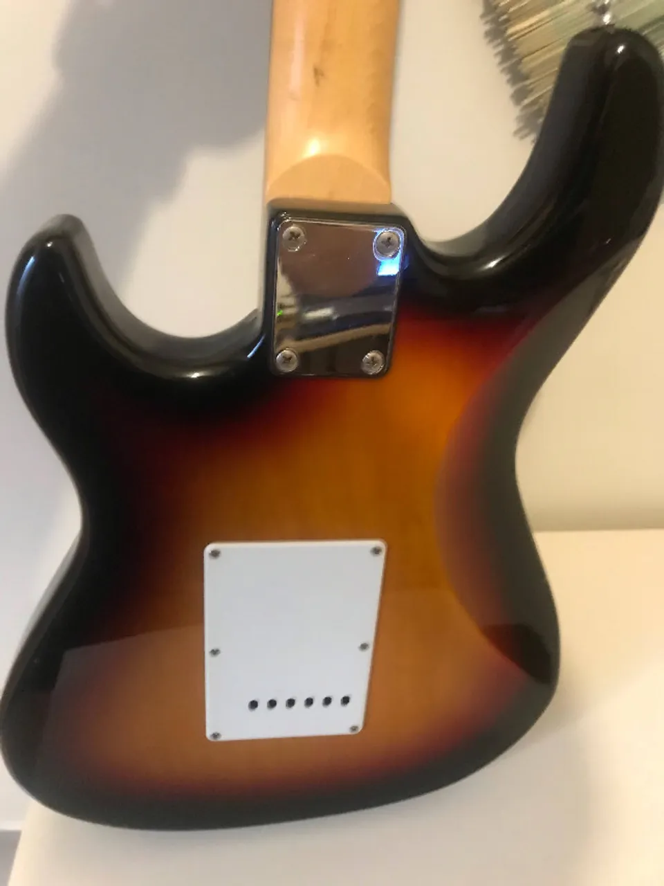Guitarra Strinberg STS-100 SB Strato USA
