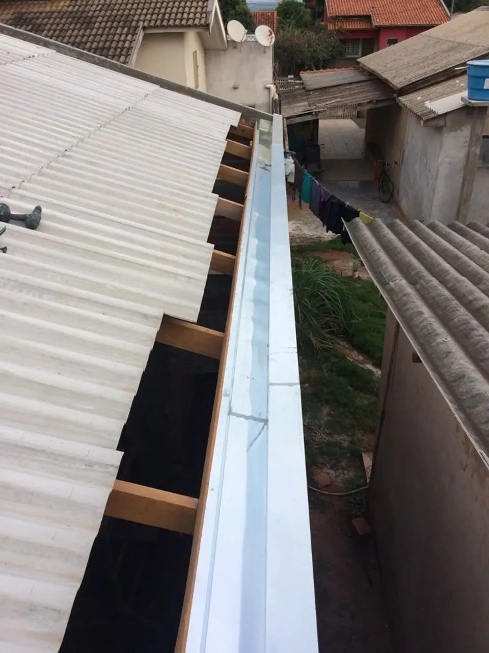 Calha rufos cumeeira e telhas.  - Foto 2
