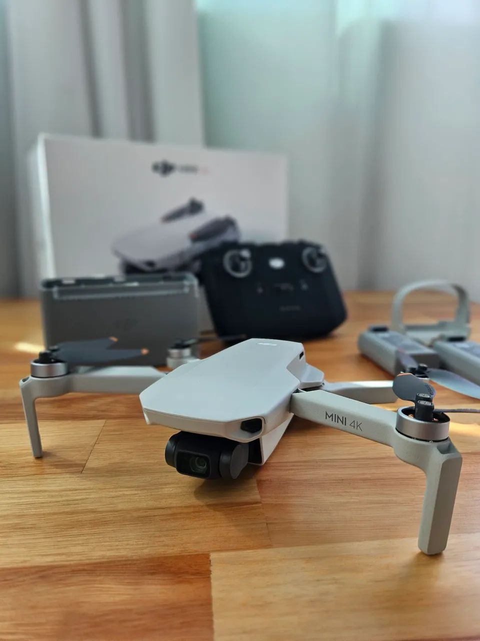 DJI Mini 4K Combo Fly More com 3 baterias + Hub de carregamento