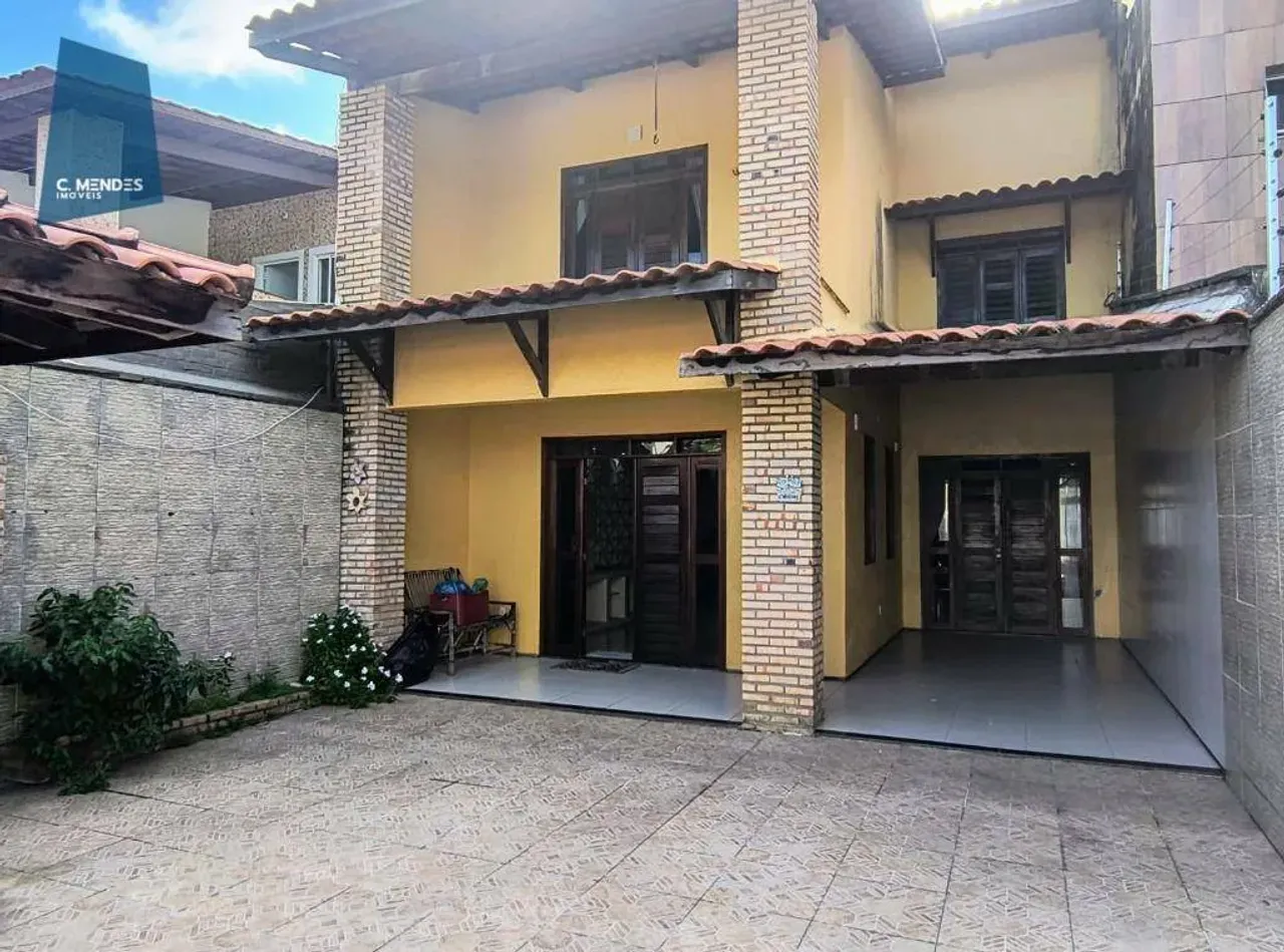 Casa com 4 dormitórios à venda, 340 m² por R$ 880.000,00 - Cajazeiras - Fortaleza/CE
