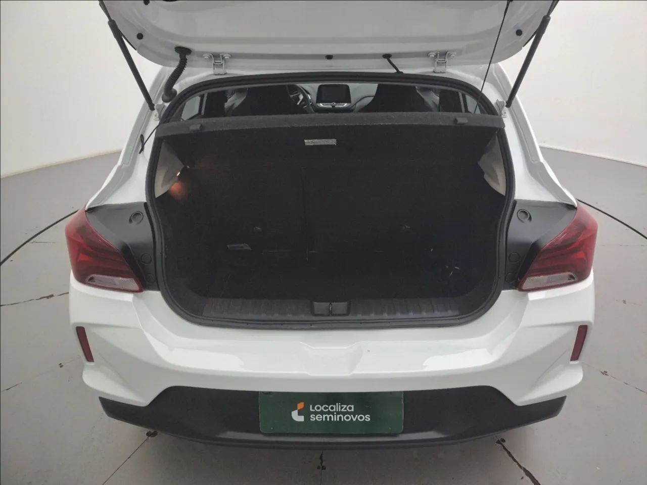 Chevrolet Onix Hatch 1.0 12V Flex Mec. 4P, foto 9 de 18
