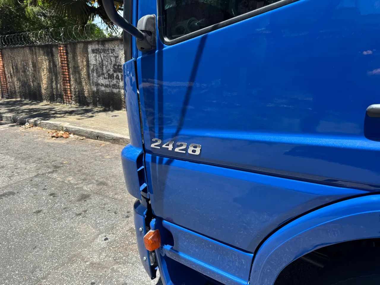 M.BENZ ATEGO 2428 TRUCK 2011/2011 - Foto 8