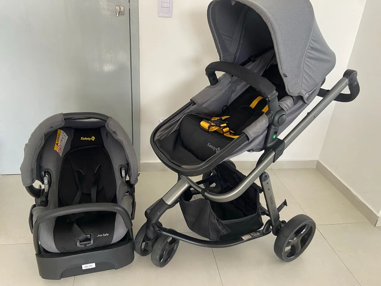 Carrinho de bebê com bebê conforto Safety 1st - Foto 2