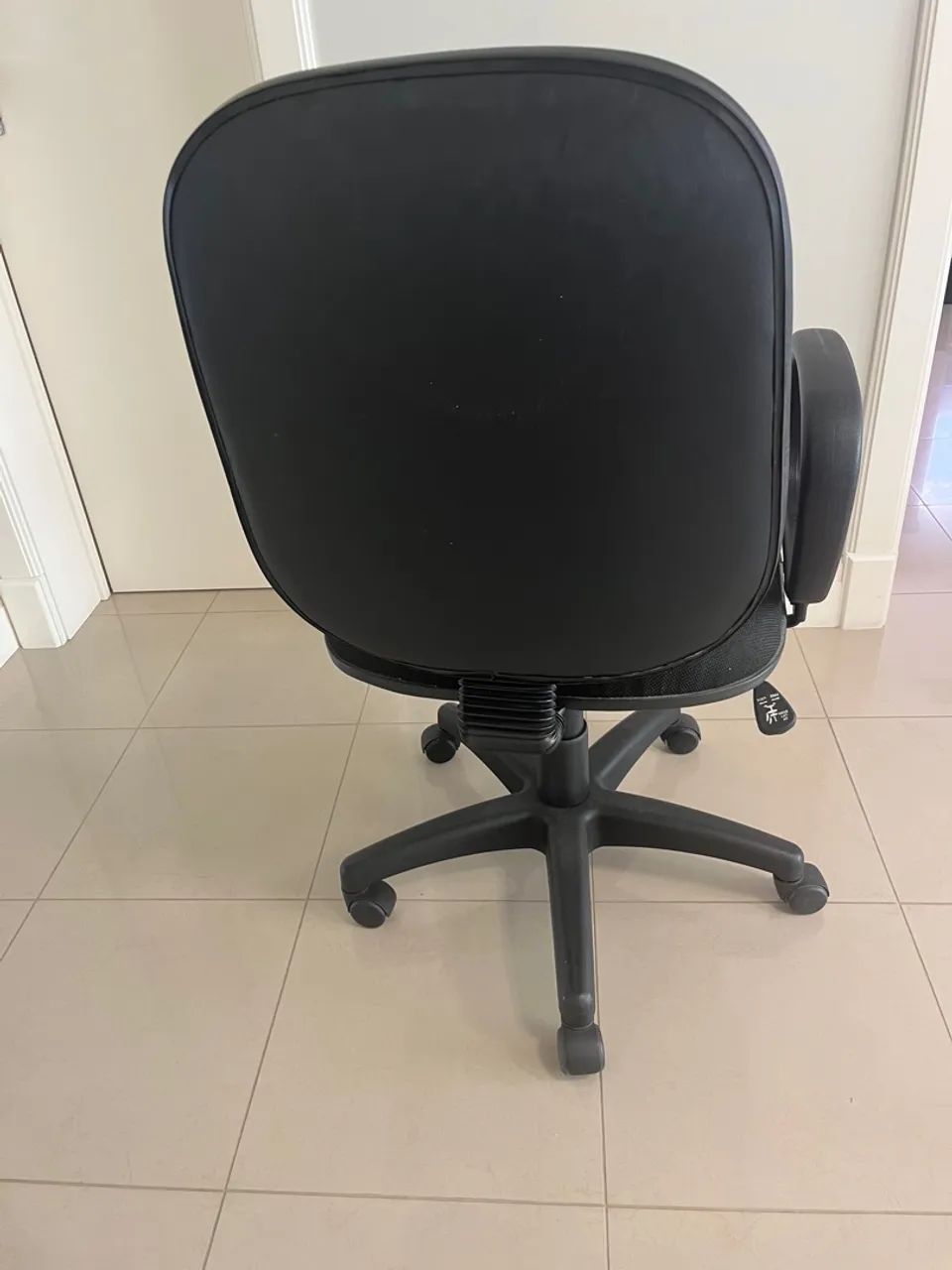 Cadeira escritório  - Foto 5