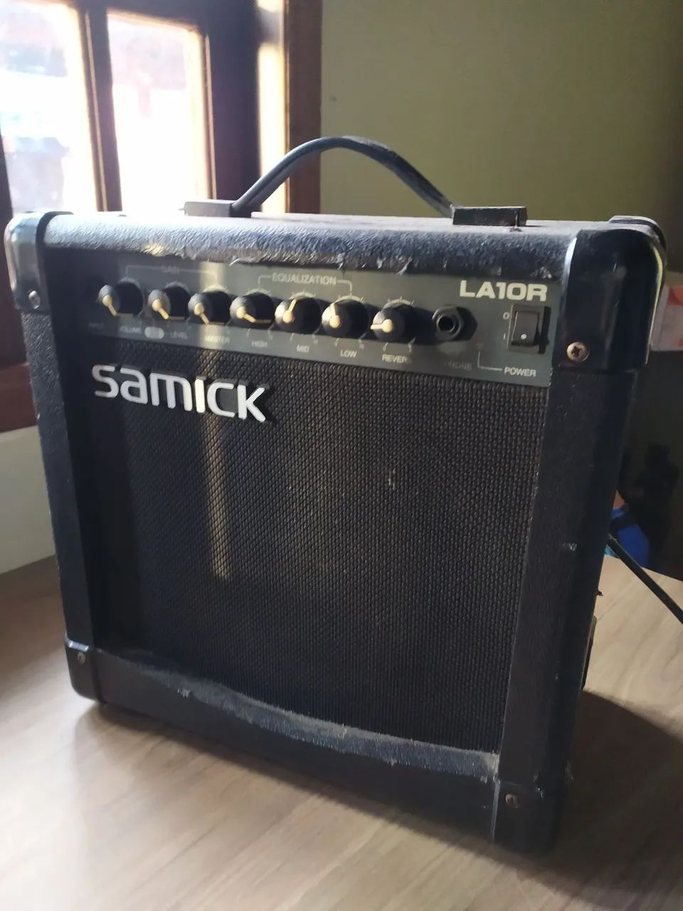 Cubo amplificador samick