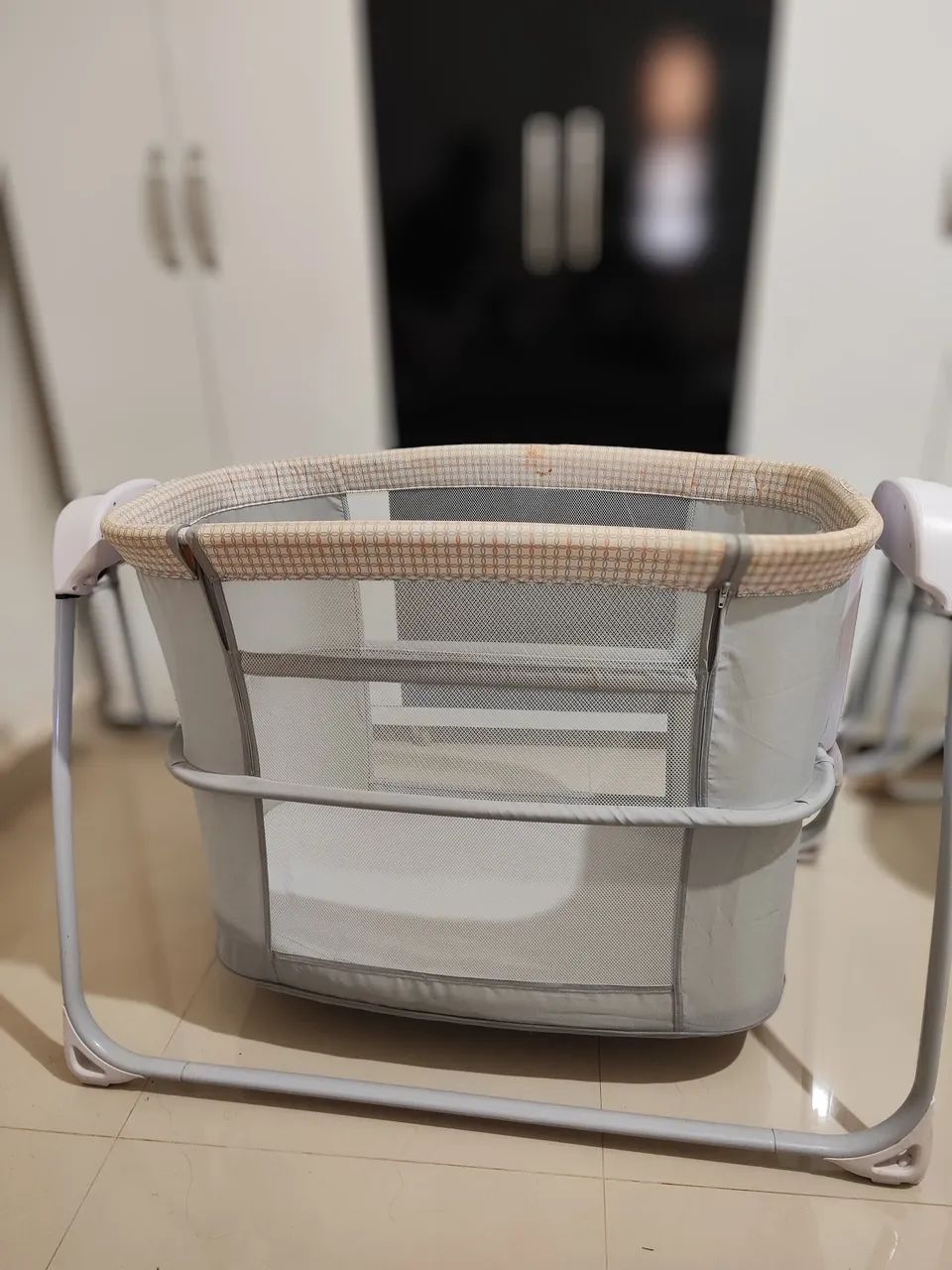 Berço Techno Automático Mastela 4 em 1 com Bluetooth - Como Novo! - Foto 5