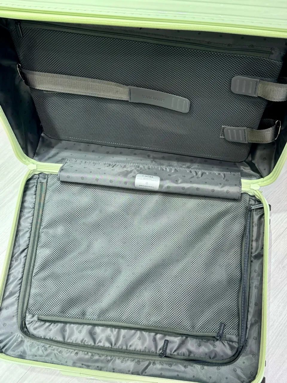 Malas Rimowa em diversos tamanhos e cores - Foto 3