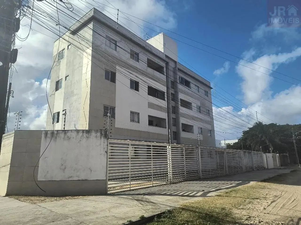 Imóvel para aluguel e venda tem 68 metros quadrados com 3 quartos