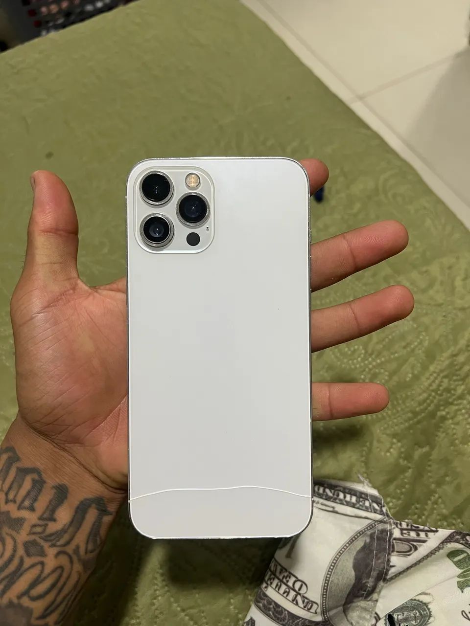 iPhone 12 Pro Max  ホワイト 128GB SIM フリー iPhone 12 Pro Max 128gb - Celulares e Smartphones - CIS, Feira de