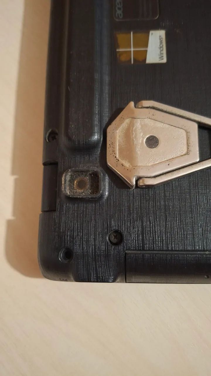 Acer Aspire E5-573 i3 - Foto 6