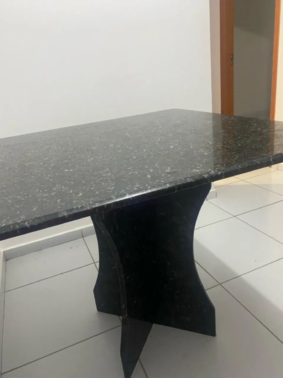 Vendo mesa em mármore preto 4 lugares - Foto 5