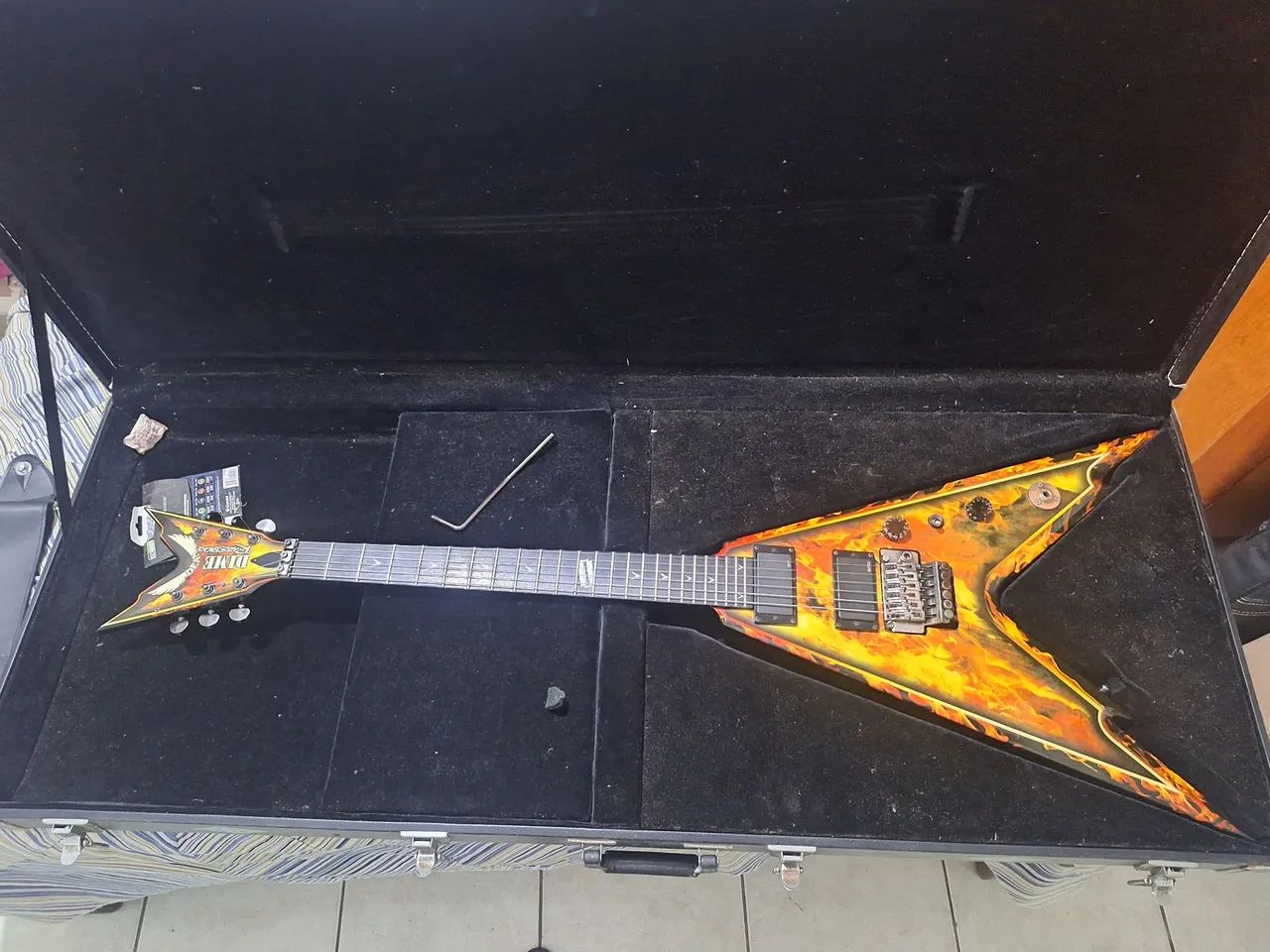 Dean guitarra rezorback explosion 225 v