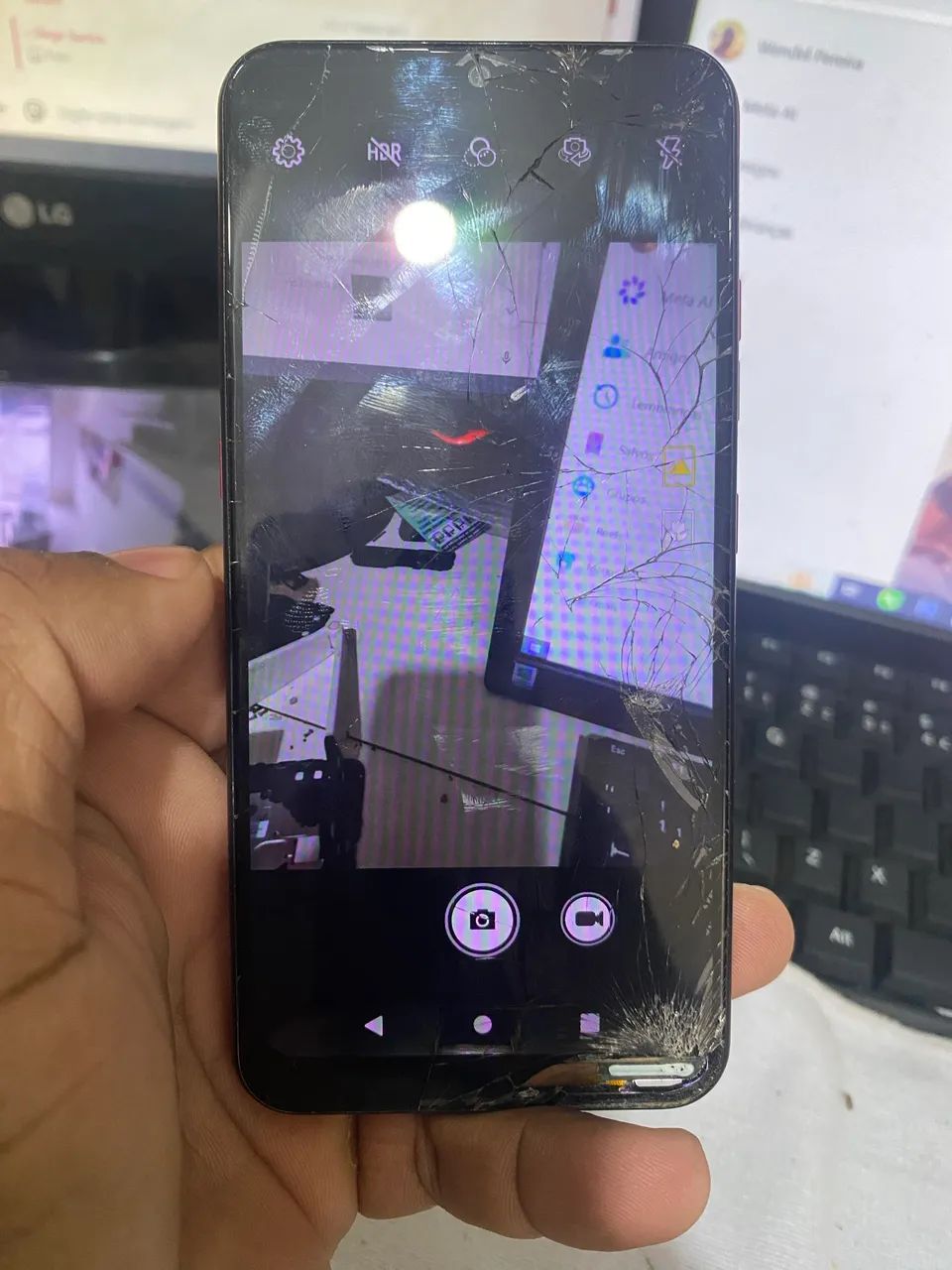 Vendo LG k22+ 64gb tela quebrada mais funcionando perfeitamente  - Foto 5