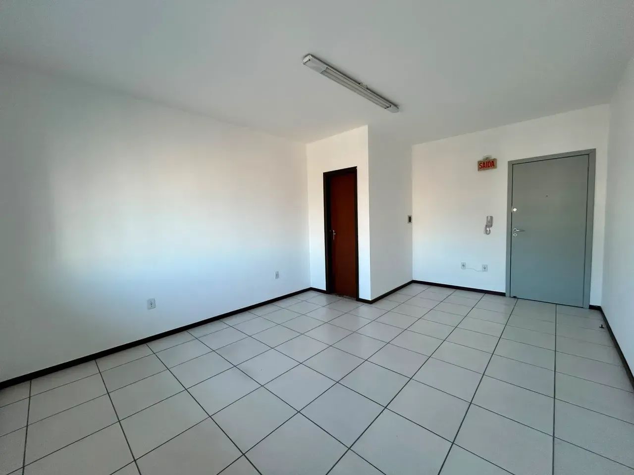 Sala Comercial de 2º Piso no São João