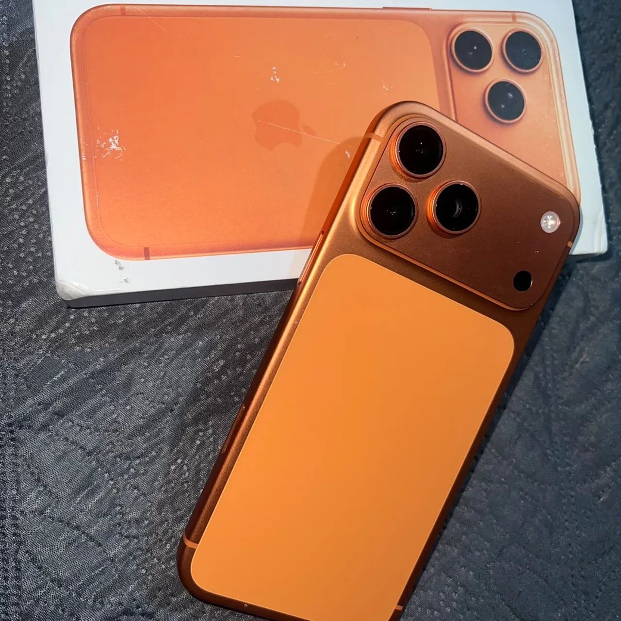 VENDE-SE IPHONE 17PRO MAX