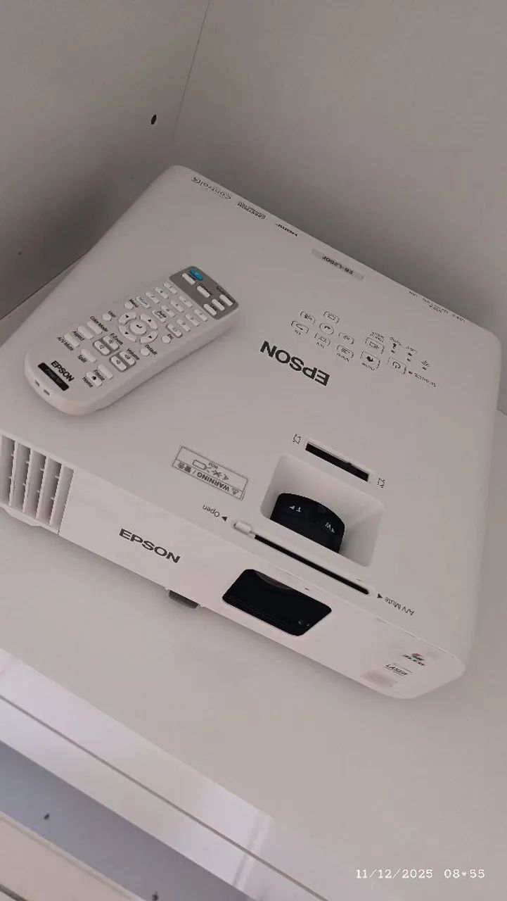 Projetor Epson Full hd 4600 lumens  - Foto 2