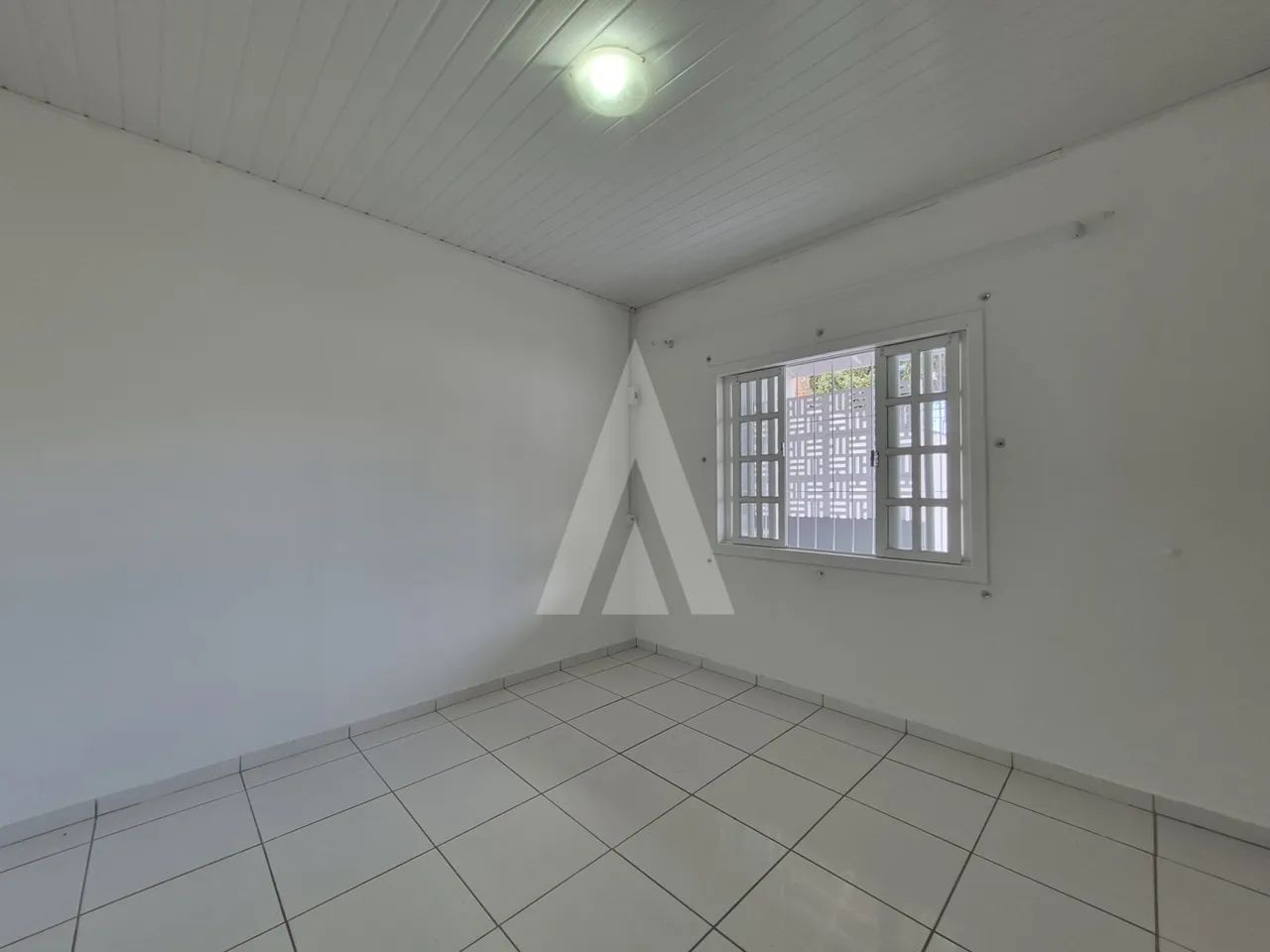 Casa com 02 quartos no bairro Guanabara. - Foto 4