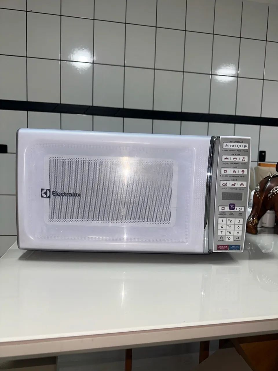Microondas eletrolux 34L