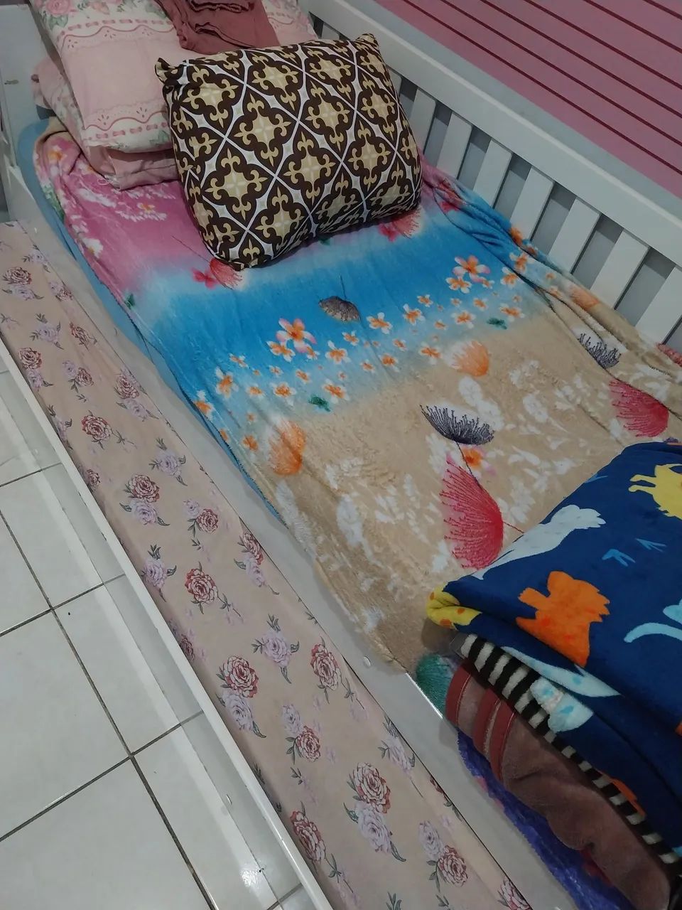 Vendo bicama sem o colchão  - Foto 2