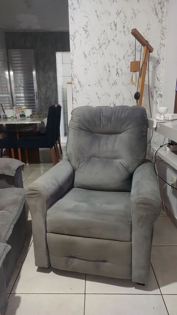 Vendo Poltrona Reclinável  - Foto 2