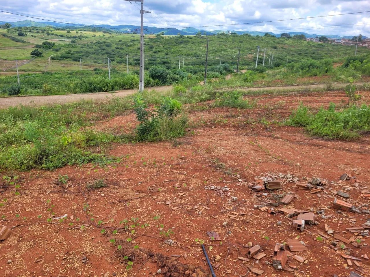 Terreno de Esquina com Vista para montanhas 