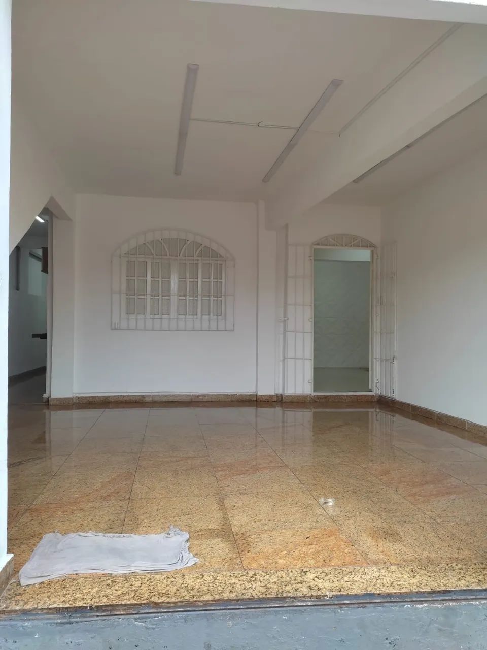 Casa comercial em laranjeiras  7 cômodos - Foto 4