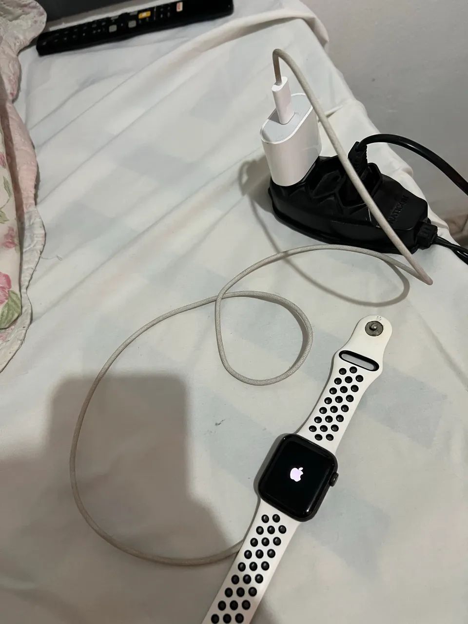 Apple Watch SE 2. 40 mm retira de peças ou trocar bateria  - Foto 2
