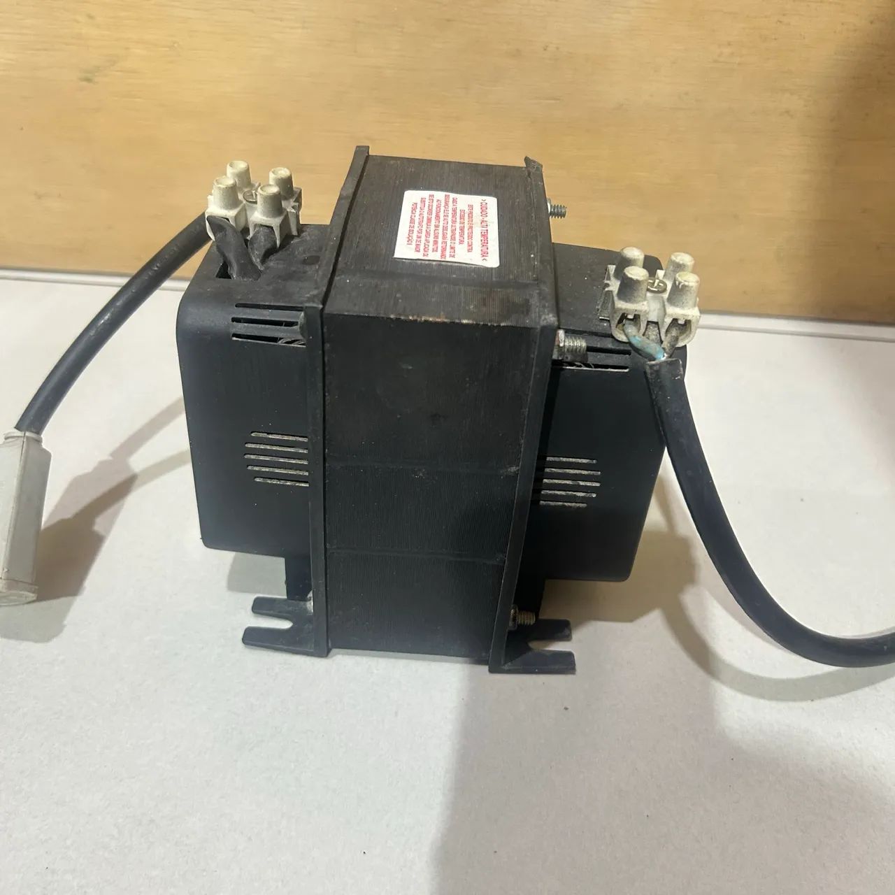 Transformador (autotrafo) 127V>220V - Foto 2