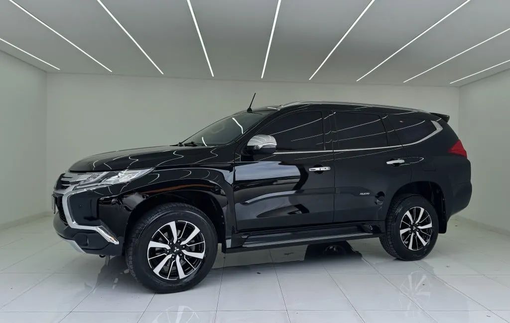 Mitsubishi Pajero 2020