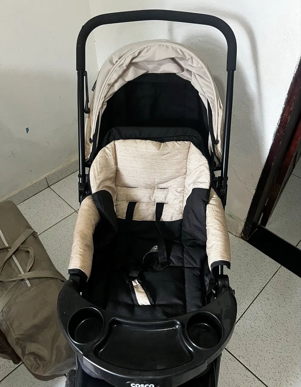 Bebê conforto e carrinho de bebê e berço portátil  - Foto 3