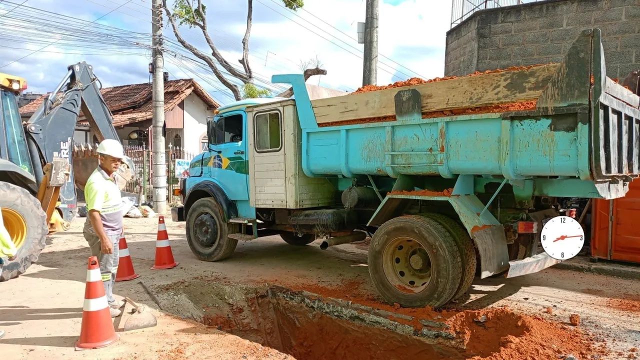 Caminhão pronto para trabalho - Foto 3