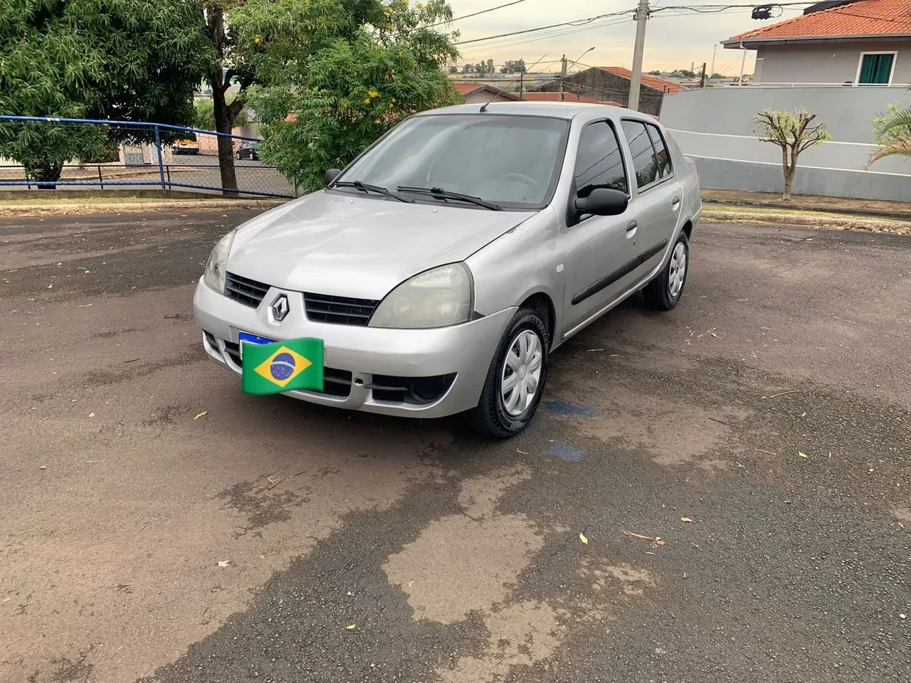 Renault Clio Clio Sed. Authentique Hi-Flex 1.0 16V 4p 2007