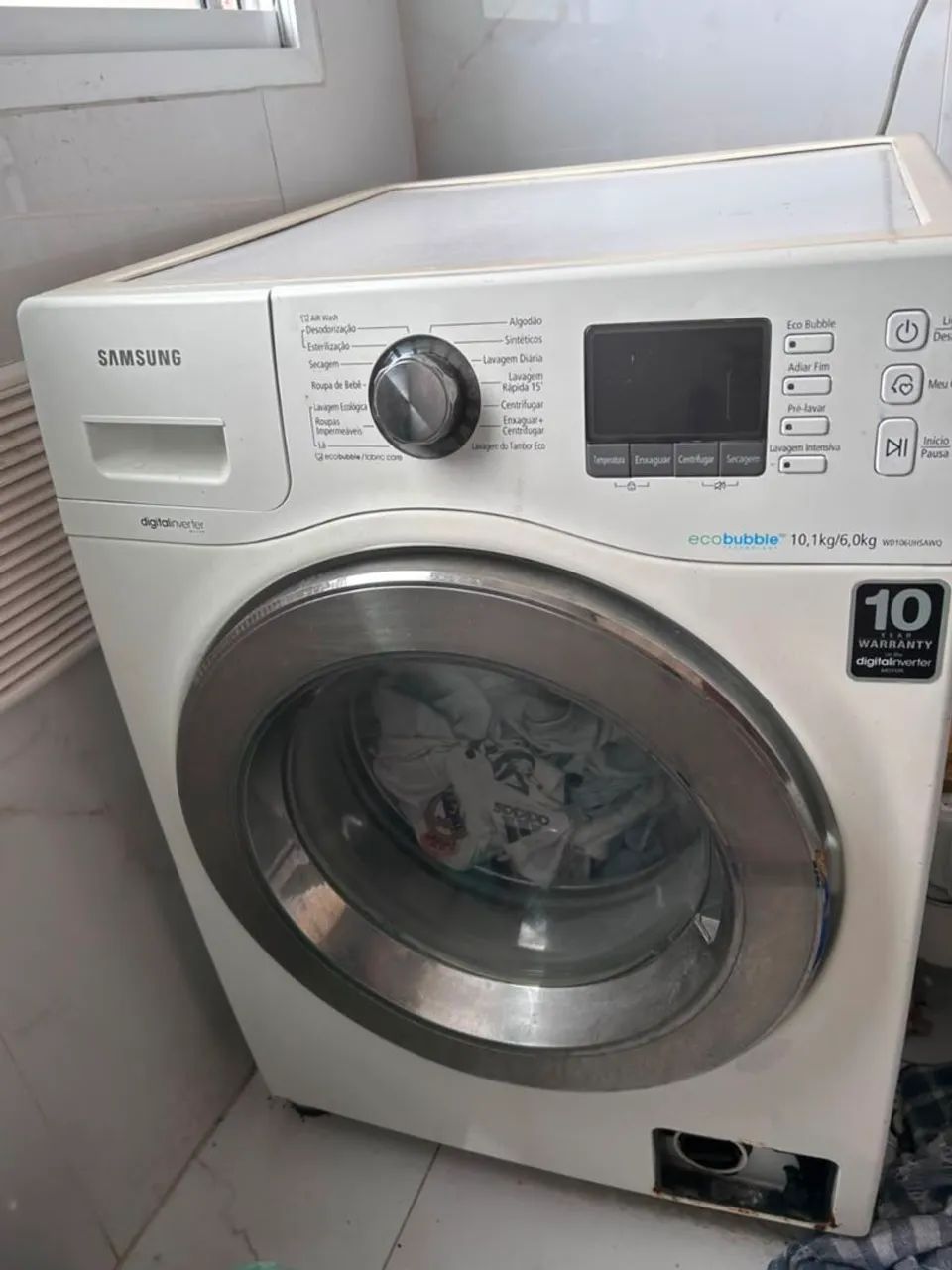 Máquina lava e seca