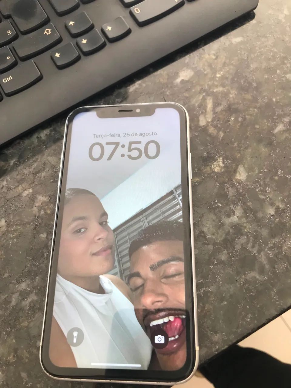 iPhone XR - Foto 3