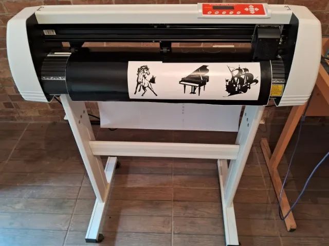 Plotter de Recorte e Risco 72cm - ( pouco usado )  - Foto 2